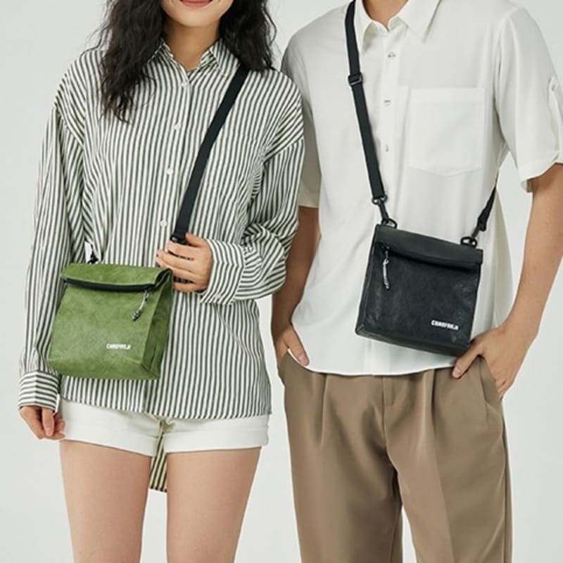 Water-Resistant Tyvek Crossbody Bag suppliers
